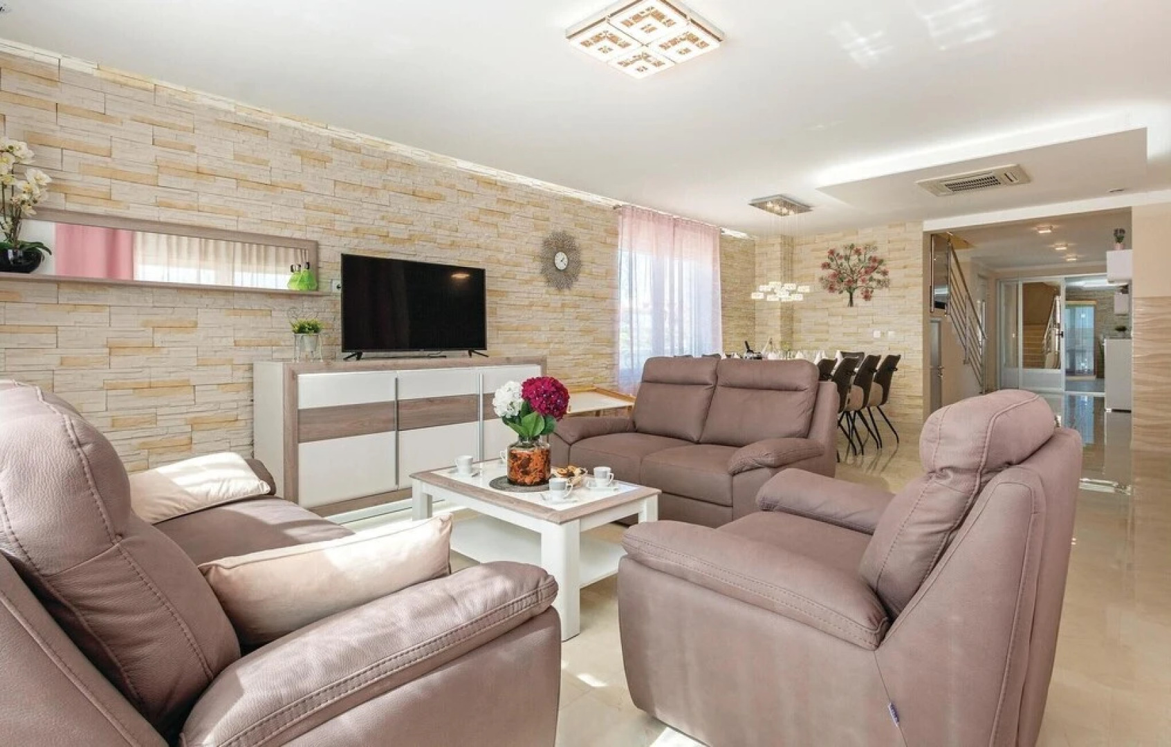 Beautiful Home in Marcana With Outdoor Swimming Pool, Wifi and 5 Bedrooms