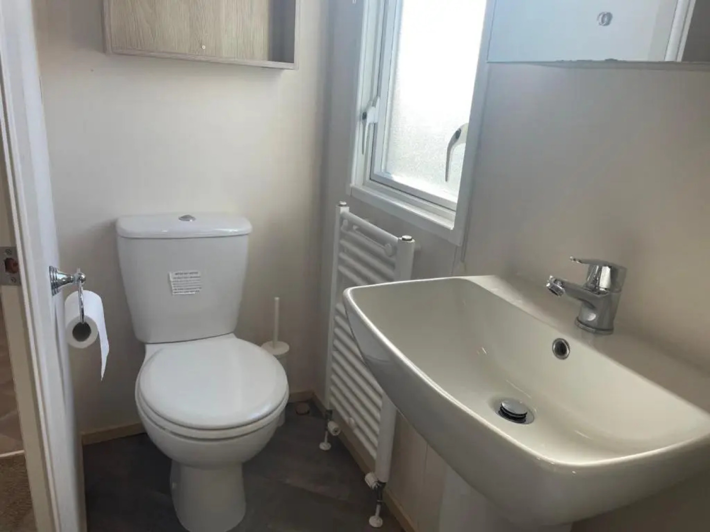 Beach Fronted 74 Bayside Cove Pevensey Bay Holiday Park