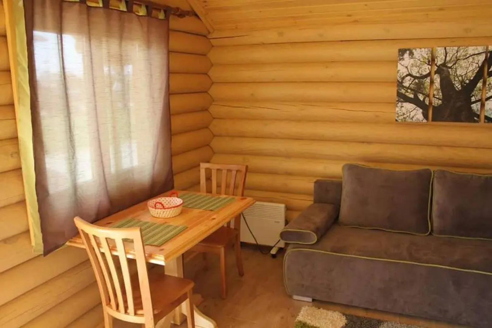 Tuzseri Palinka Tanya