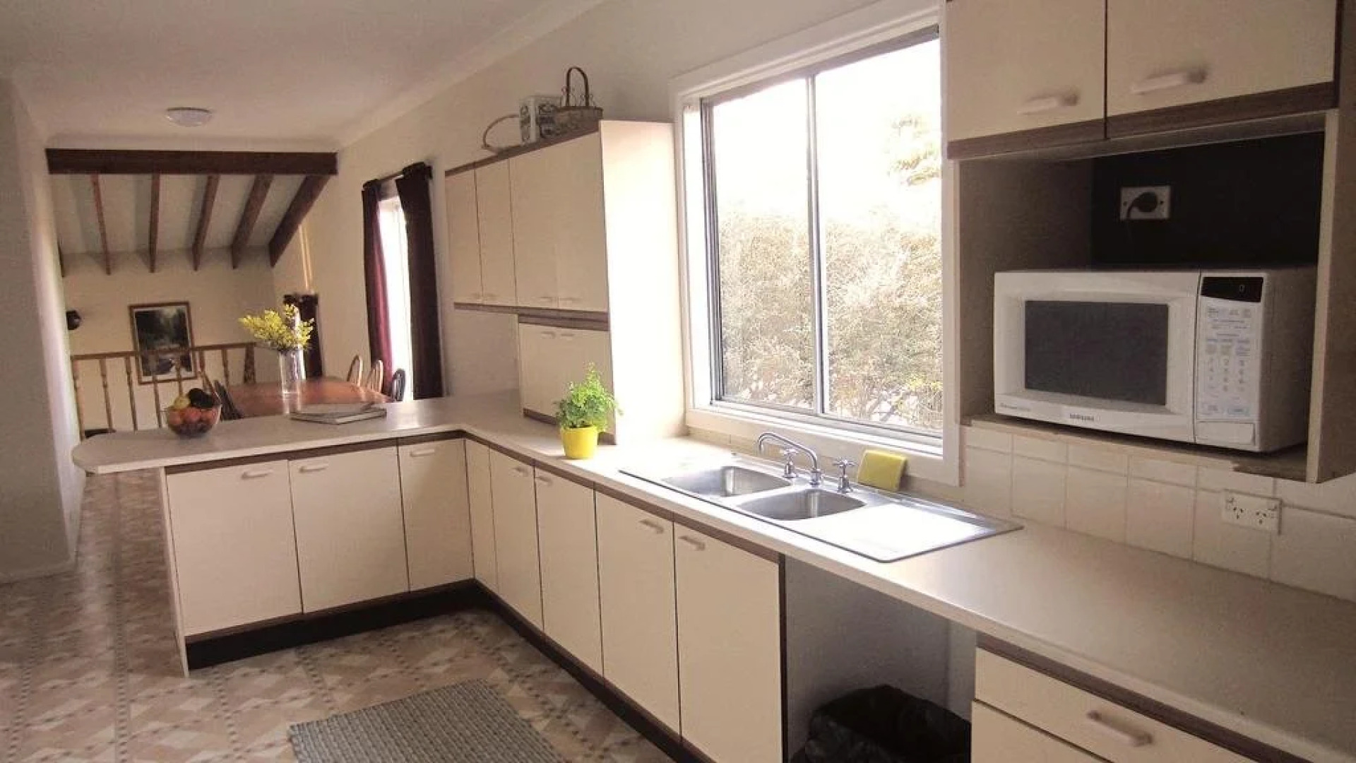 Mountain Top Holiday Home