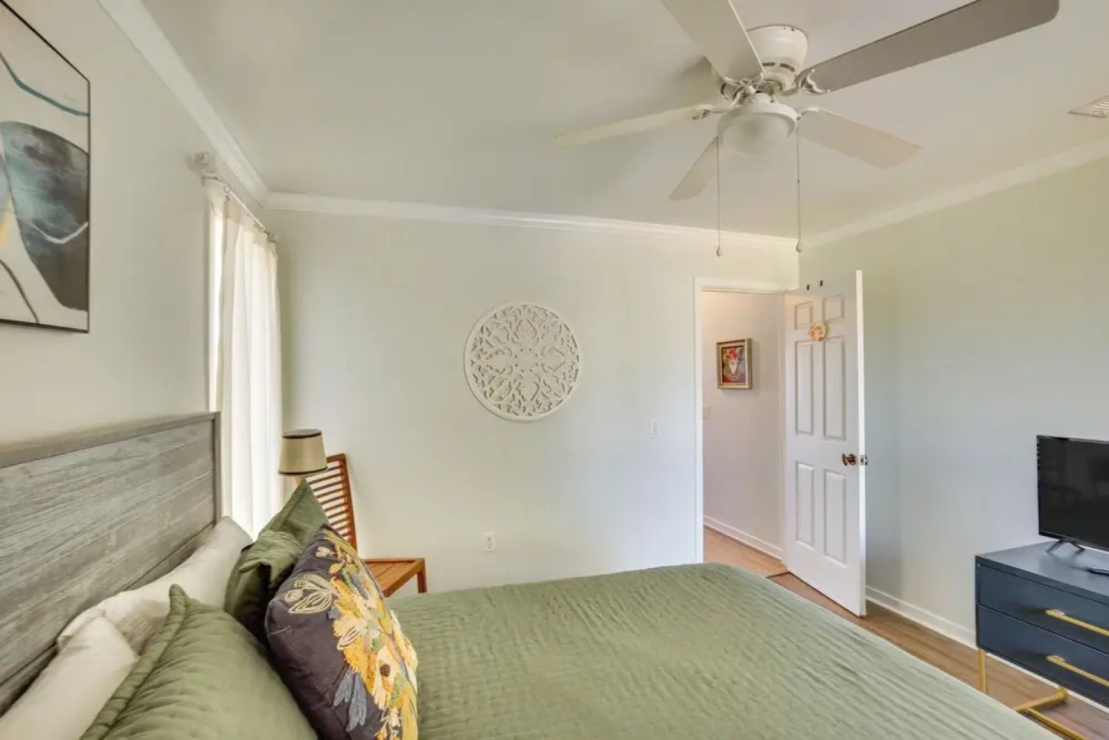 St Helena Island Retreat w/ Deck: Walk to Beach