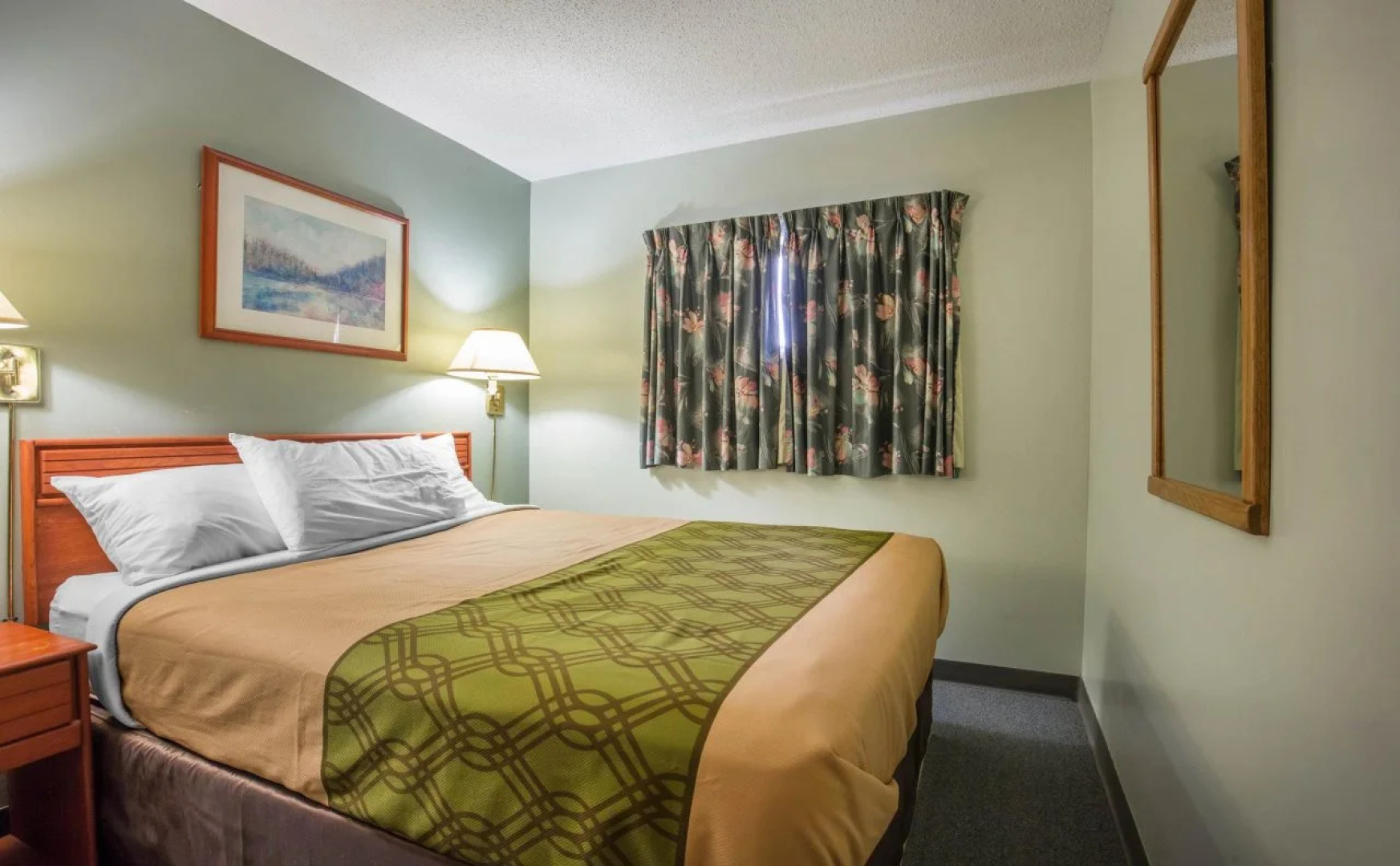 Econo Lodge Inn & Suites Cranbrook
