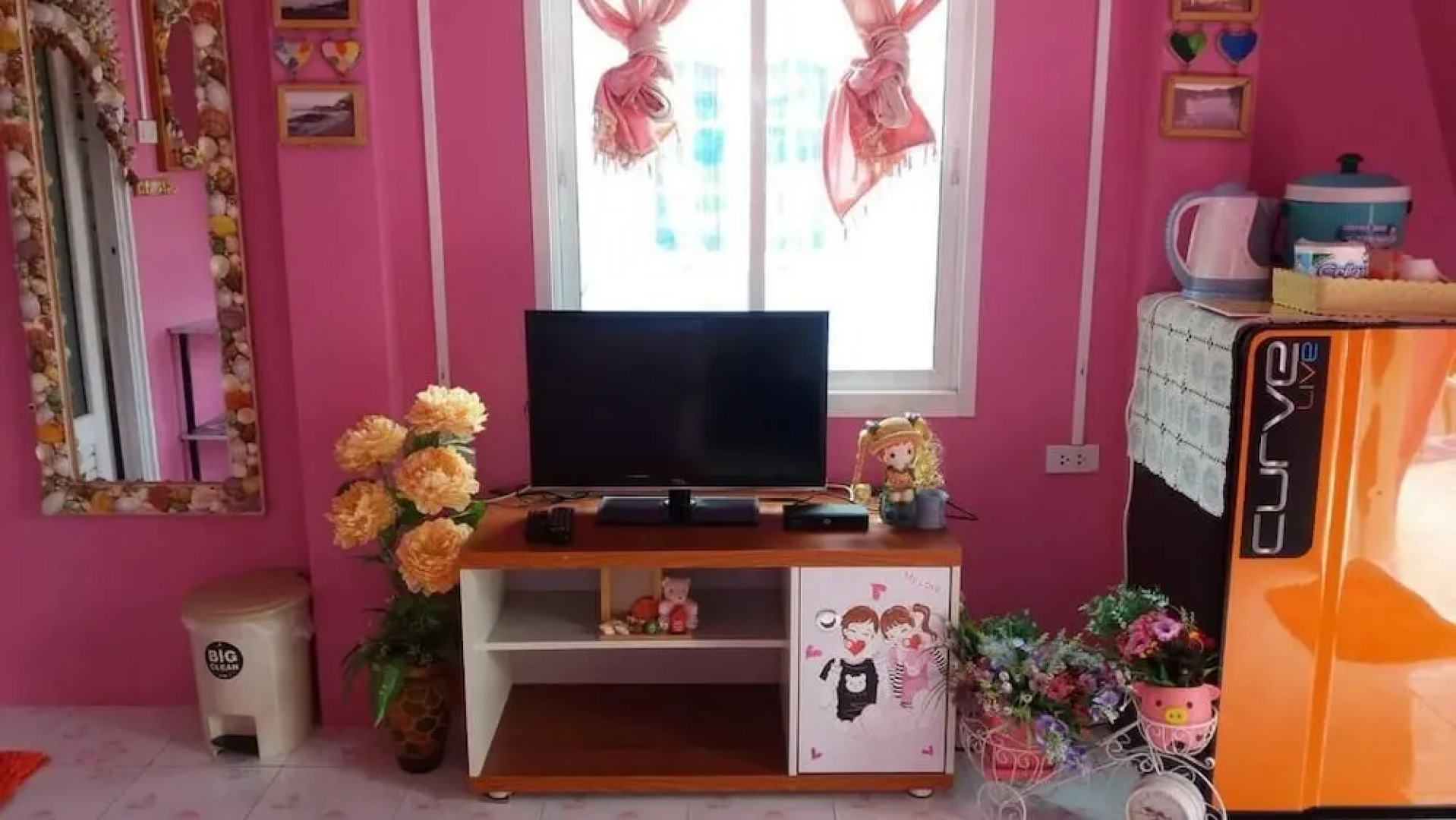 Buachompoo View Resort Koh Sichang