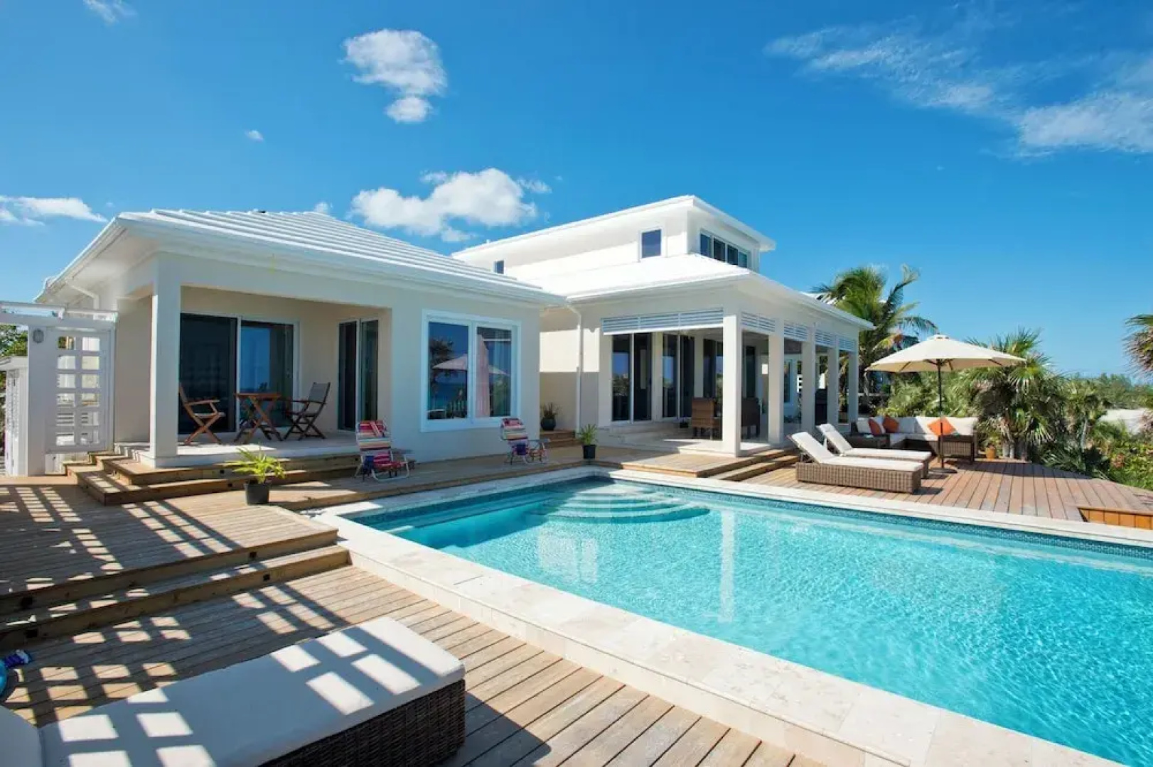 Touch Of Class Cottage: Beachfront Oasis
