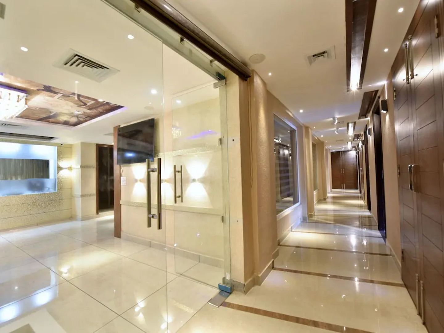 OYO 13217 S S International