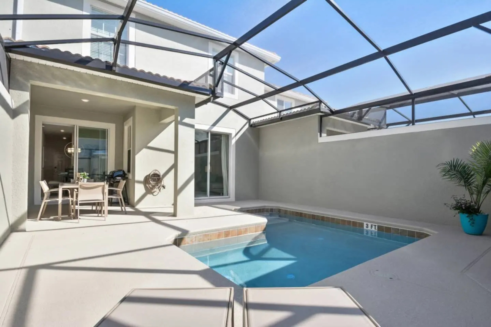 Super nice townhome near Disney with private pool