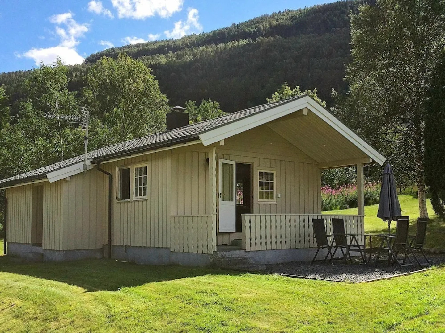 4 Person Holiday Home in Utvik-by Traum