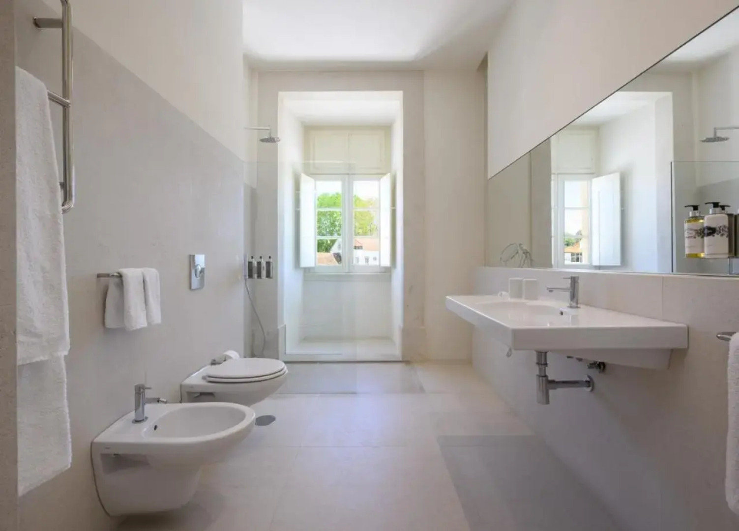 Отель Montebelo Mosteiro de Alcobaca Historic Hotel