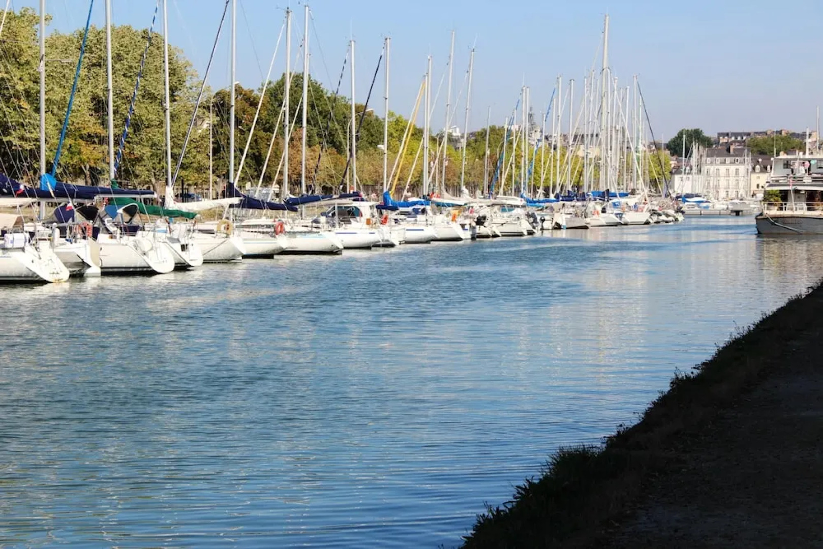 Apartment With one Bedroom in Vannes, With Wonderful City View and Wif