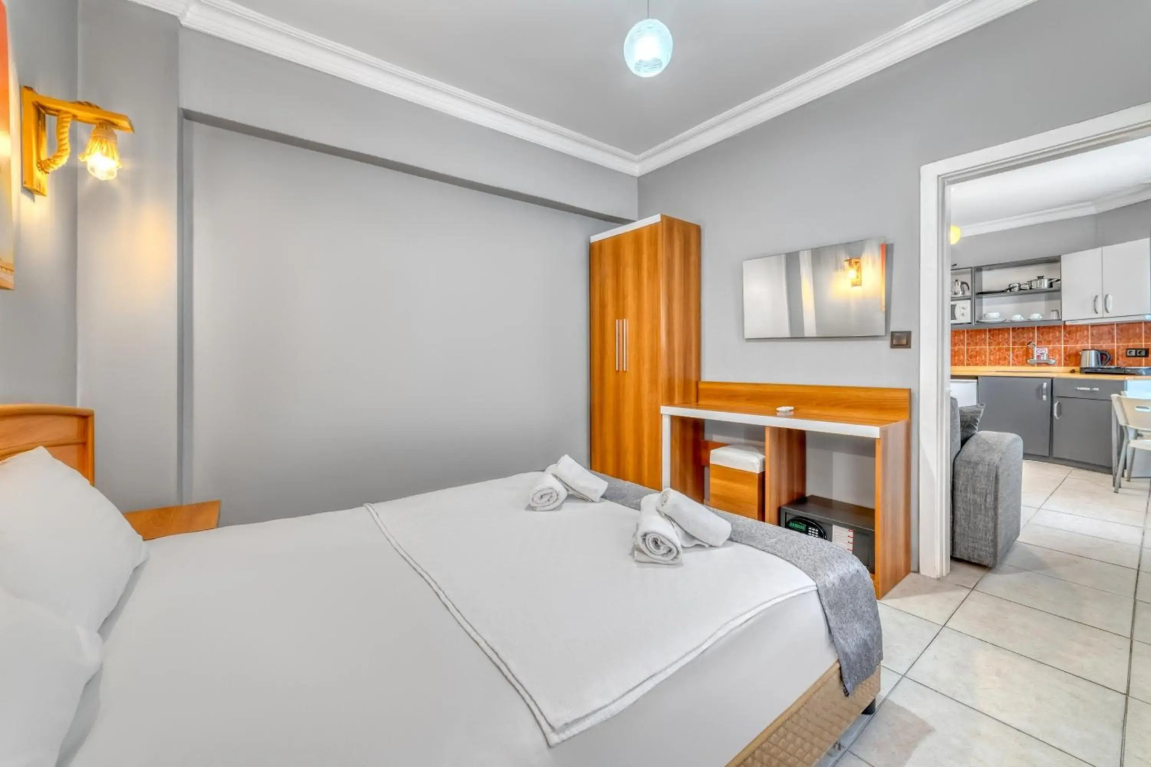 Cleopatra Icaria Apart Hotel