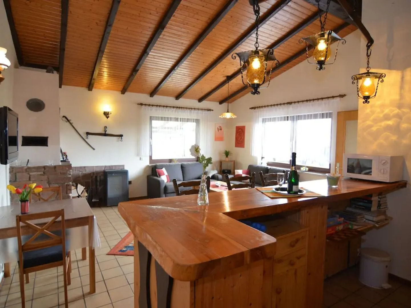 Attractive Holiday Home in Frielendorf with Fenced Garden