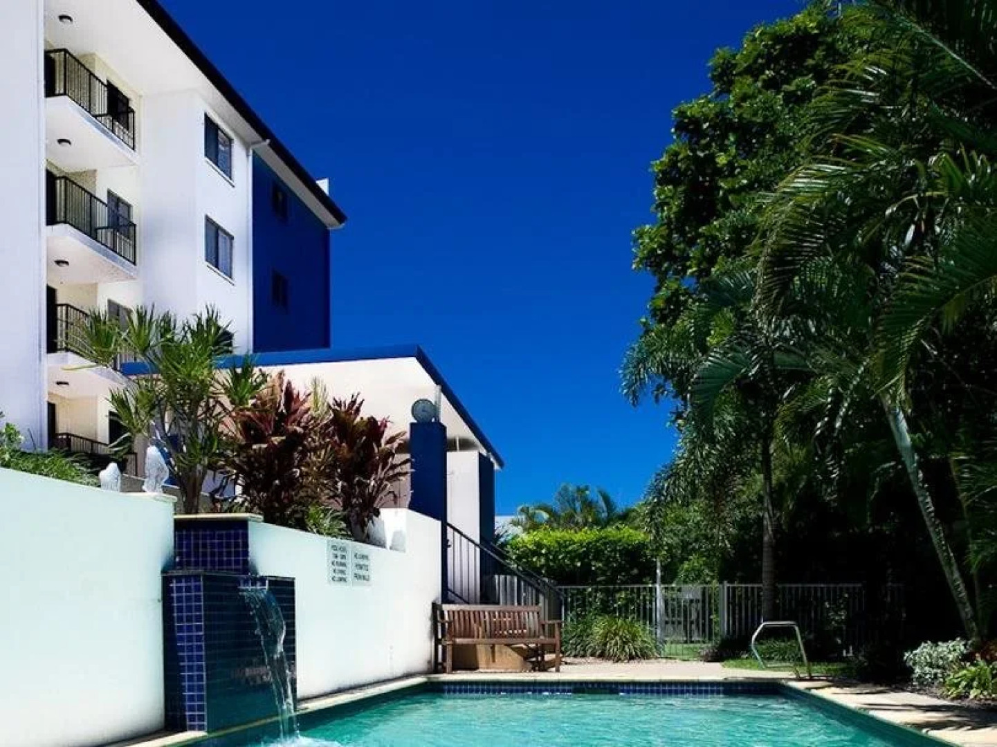 Coral Sands by Kacys