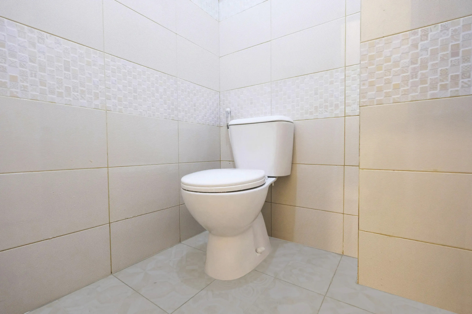 Super OYO Collection O 2383 Andongkoe 64 Salatiga