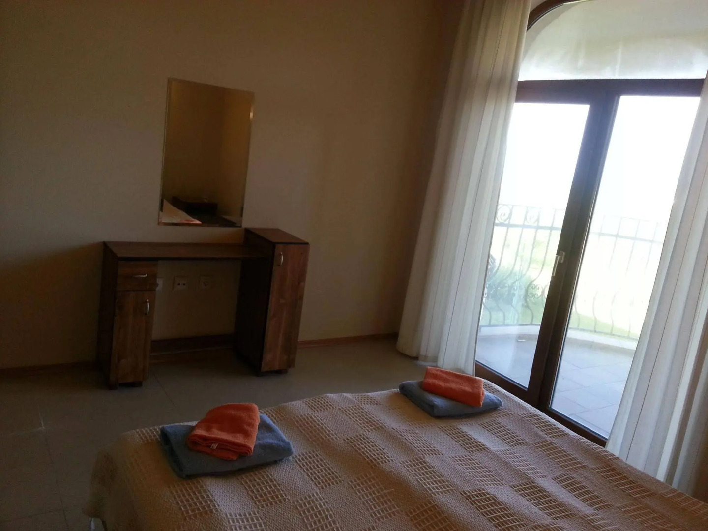 Menada Green Hills Apartments