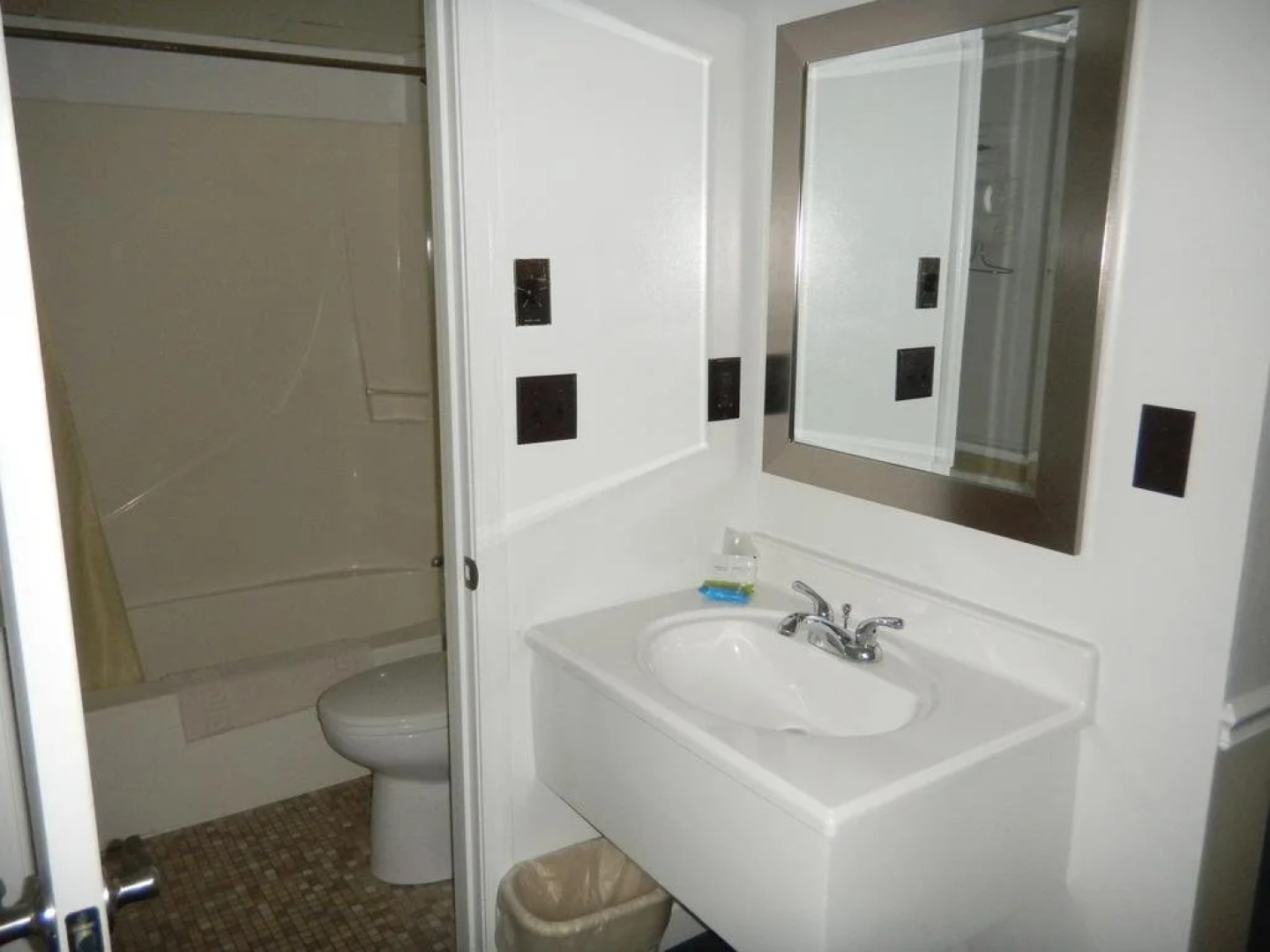 Yankee Clipper Inn, SureStay Collection by Best Western