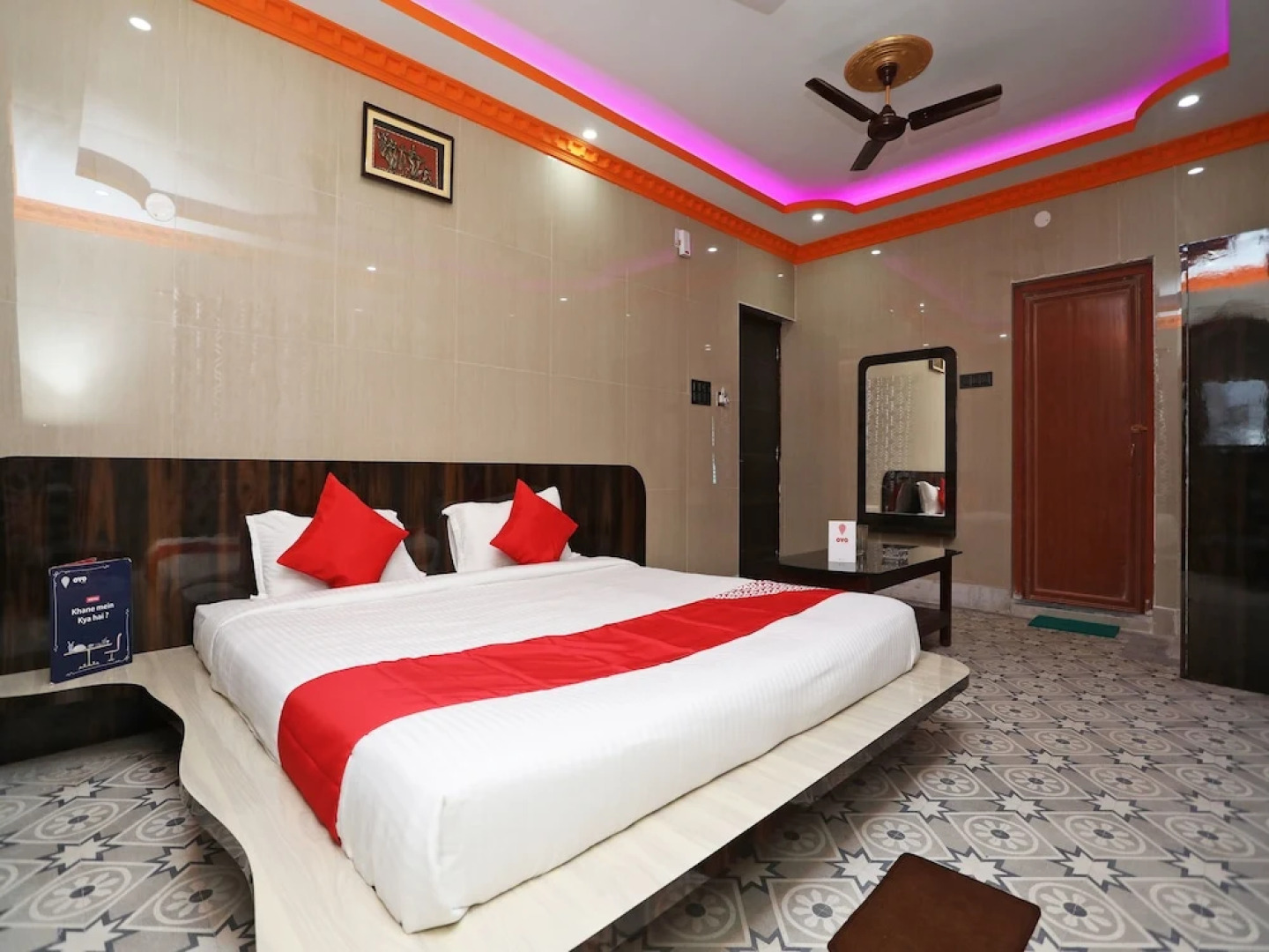 OYO 14868 Hotel Priyadarshini