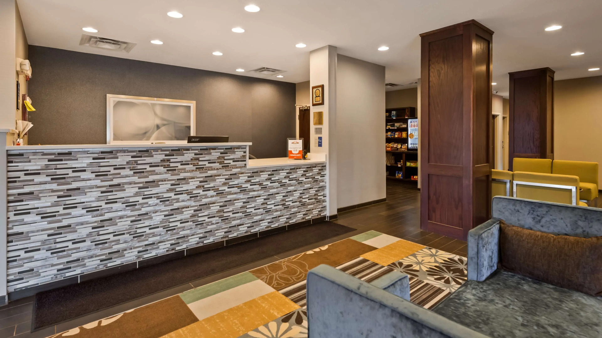 Best Western Plus Boardman Inn & Suites