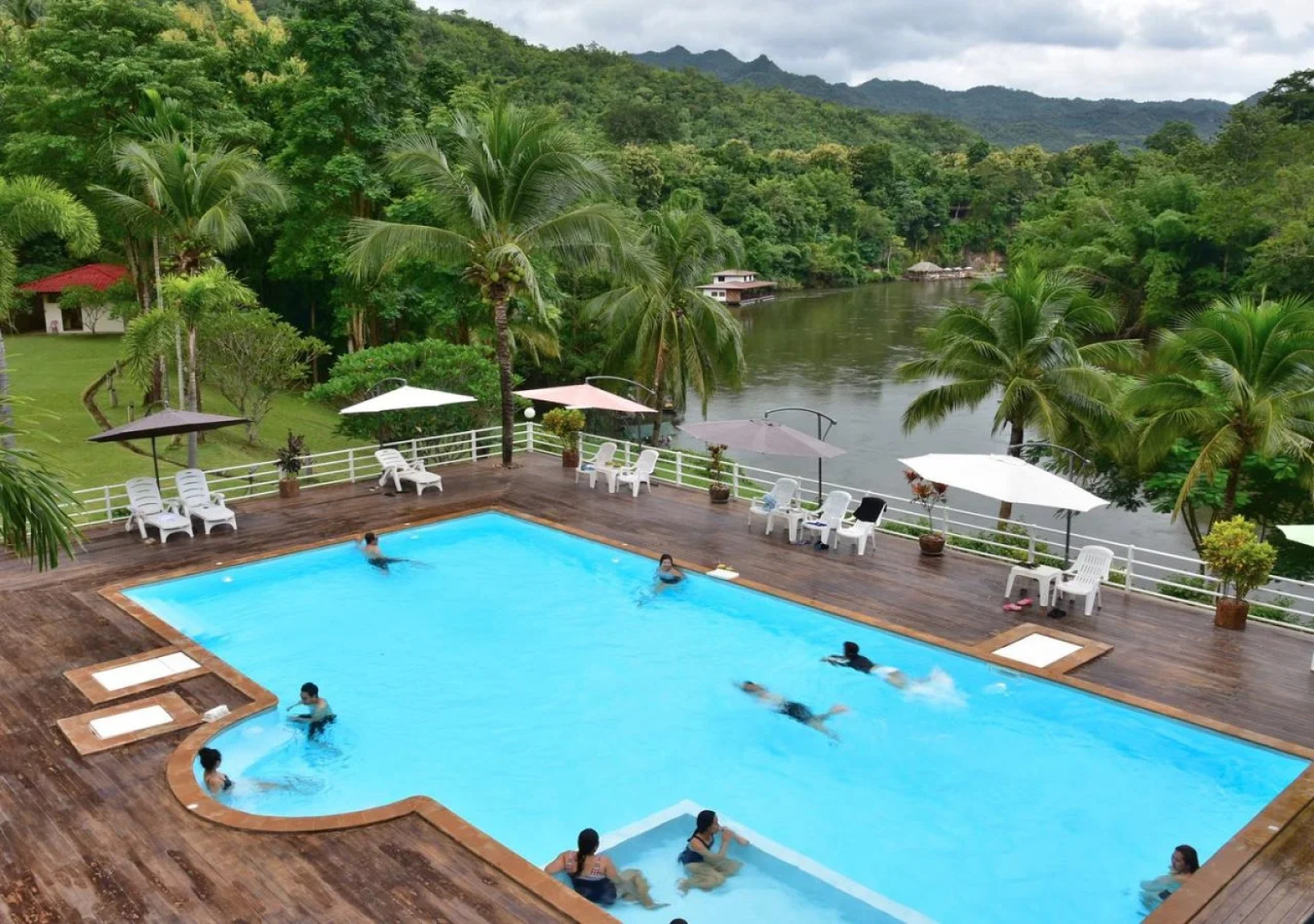 Pechmaneekan Beach Resort