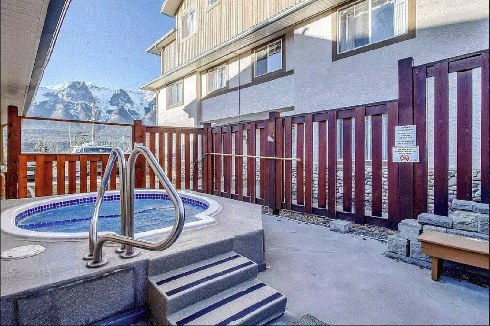 Banff Boundary Lodge Mountainview Studio