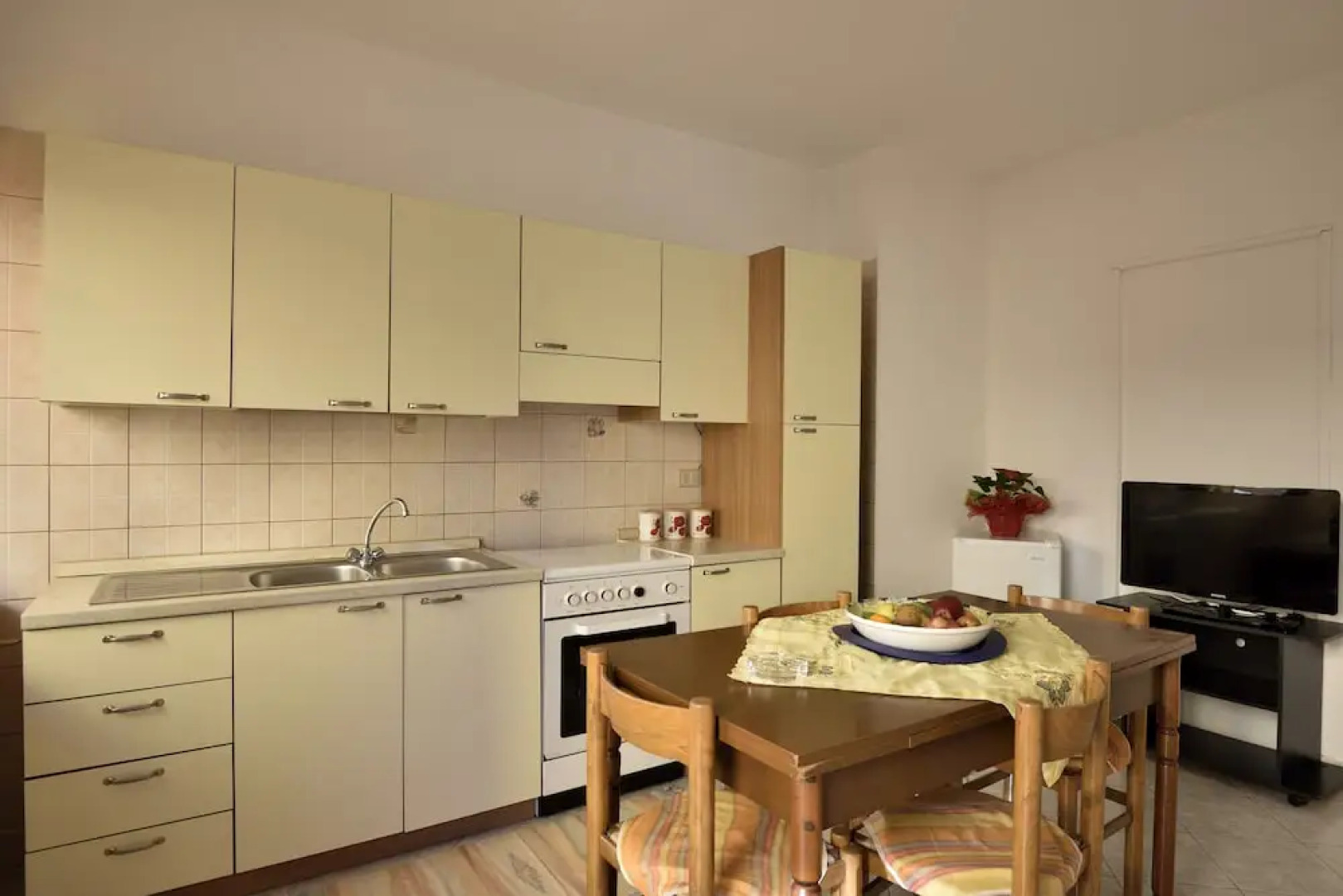 House With Garden and Barbecue 1 km From the Sea, 2 Bedrooms