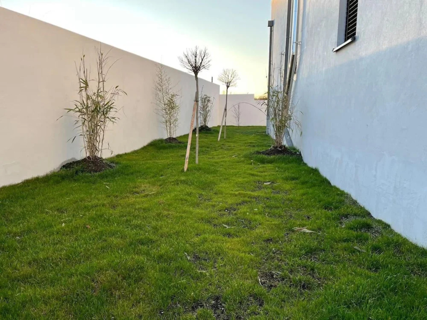 House - Sleeps 8 - Pets Ok - Garden - Parking