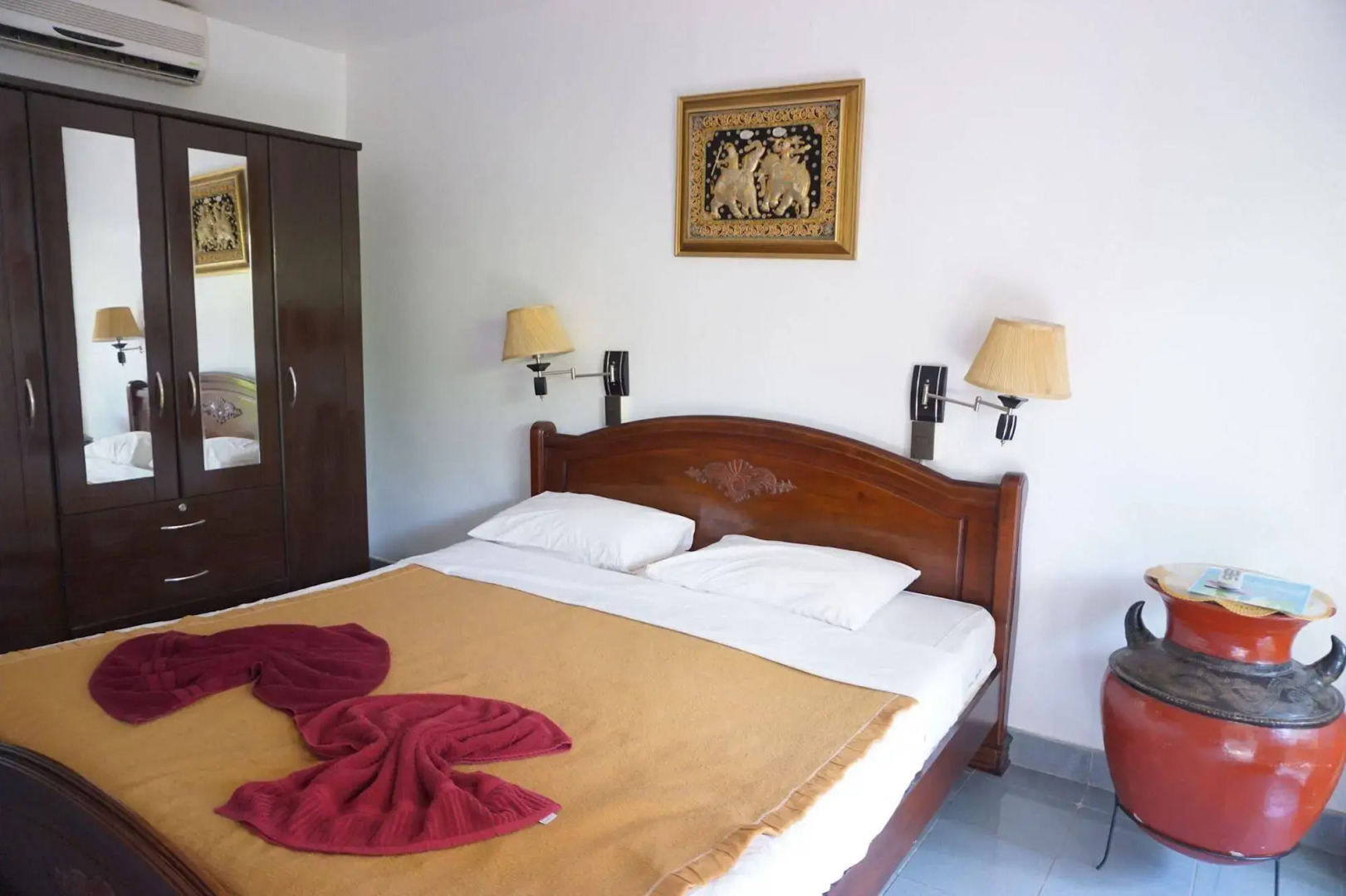 Thomas Udon Thai House Resort & Hotel