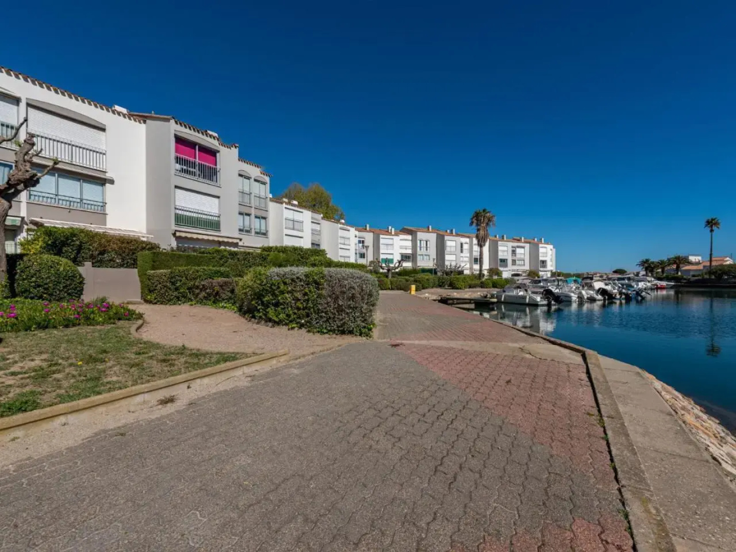 Studio Marina Village-6