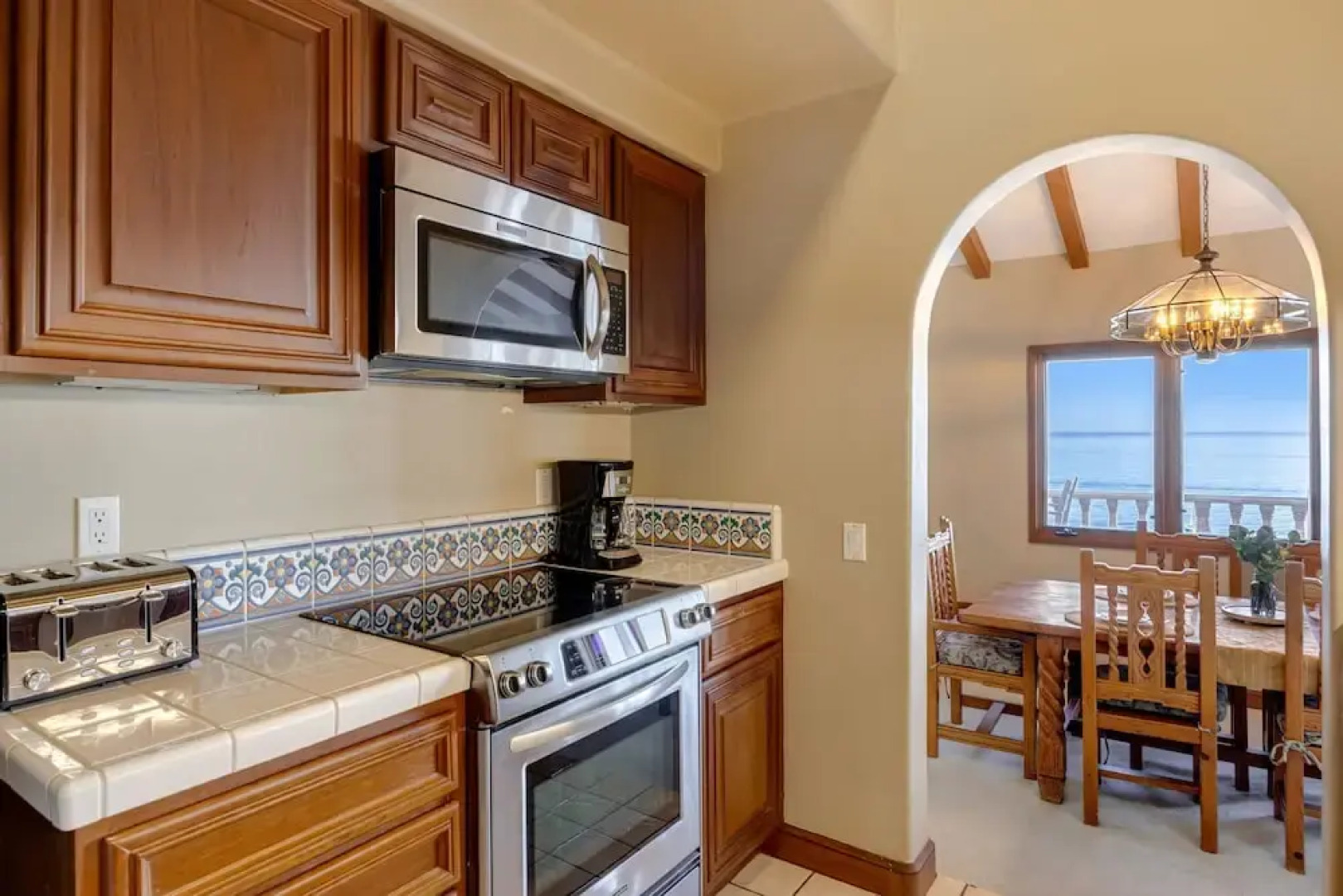 Camino De Flores by Avantstay Views Pool Beach Access Community Amenities