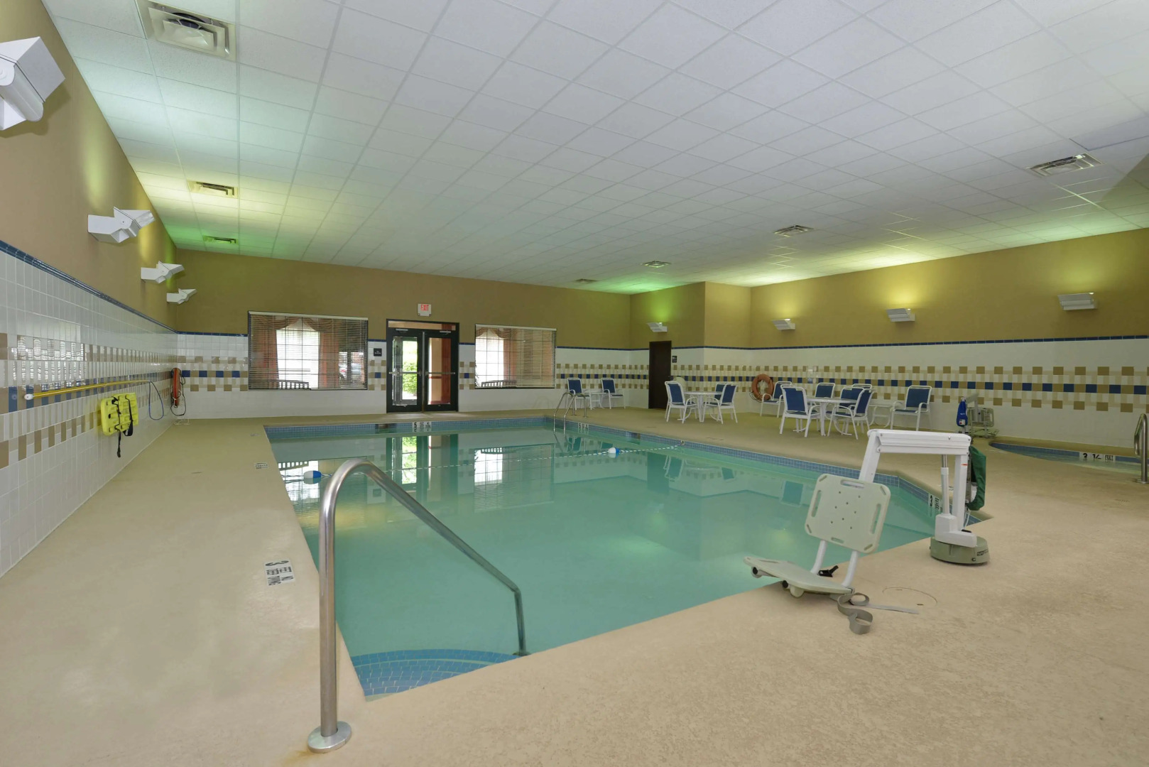 Hampton Inn East Aurora