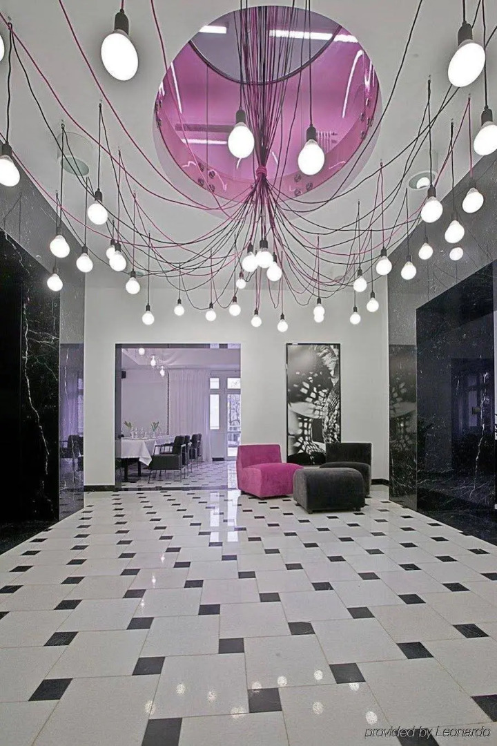 Platinum Residence Boutique Hotel