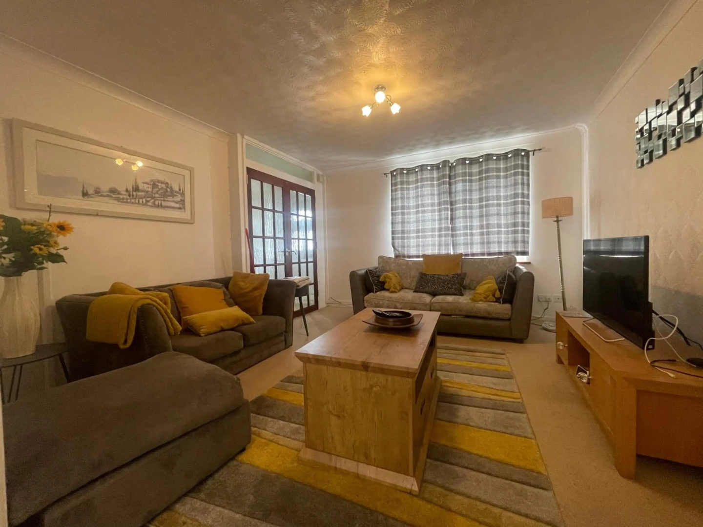 Swift Close Contractors & Leisure Apartment by Leecroft Stays