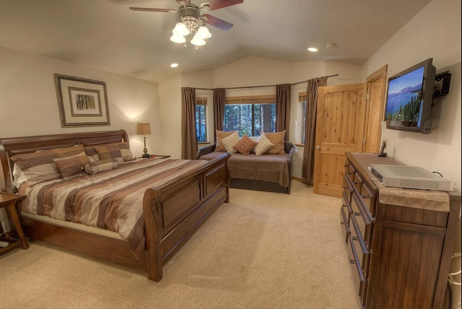 Casa Angora by Lake Tahoe Accommodations
