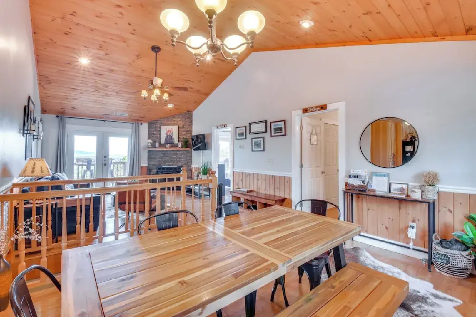 Lakemont Mountain Cabin w/ Game Room & Hot Tub!