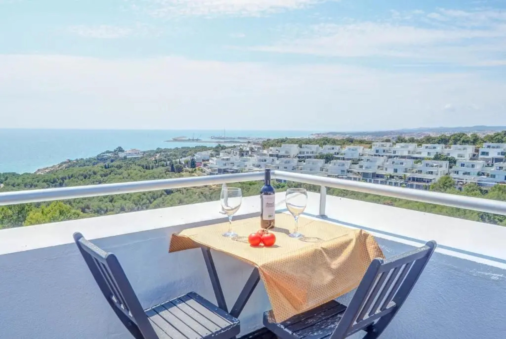 Elora Penthouse with Sea Views by Hello Homes Sitges