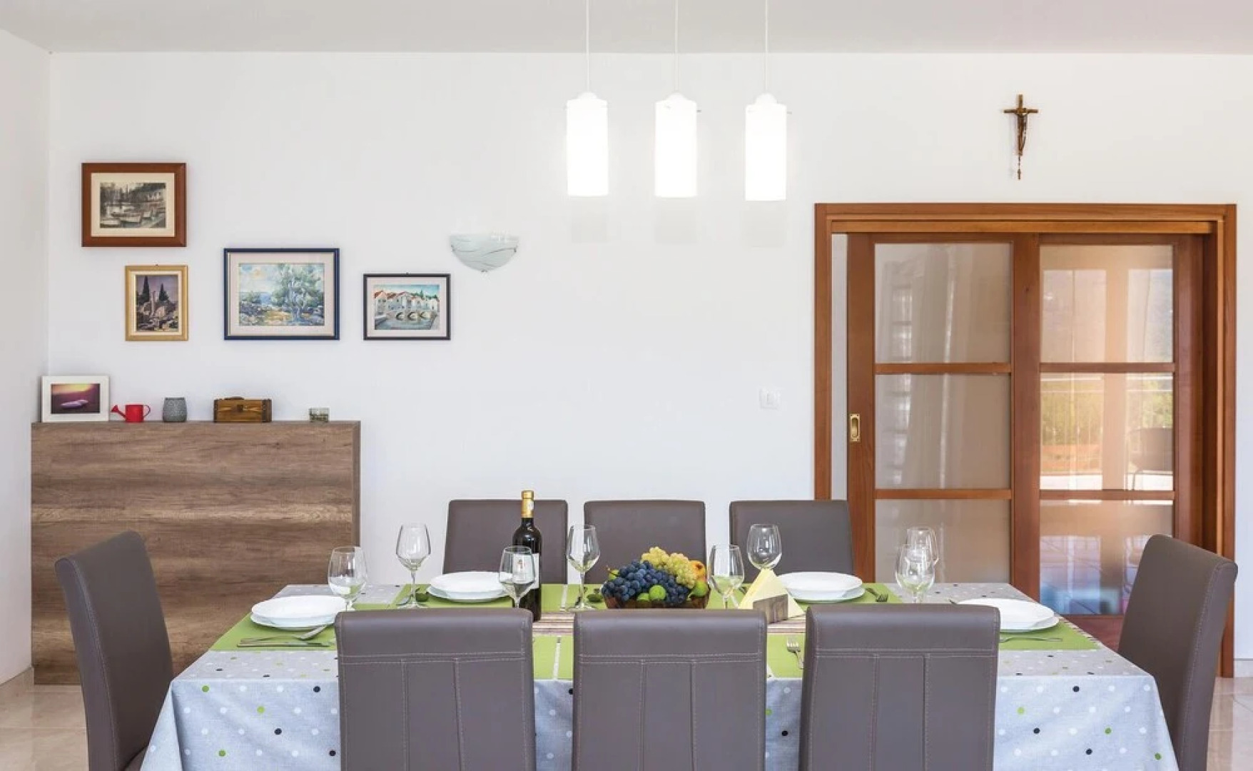 Awesome Home in Blato na Cetini With Wifi and 4 Bedrooms