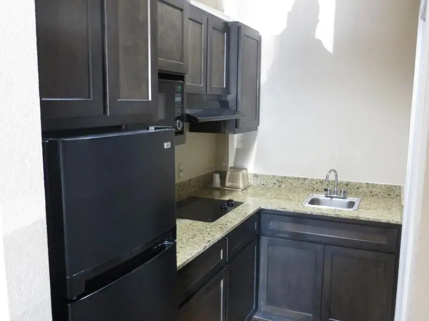 Scottish Inn & Suites