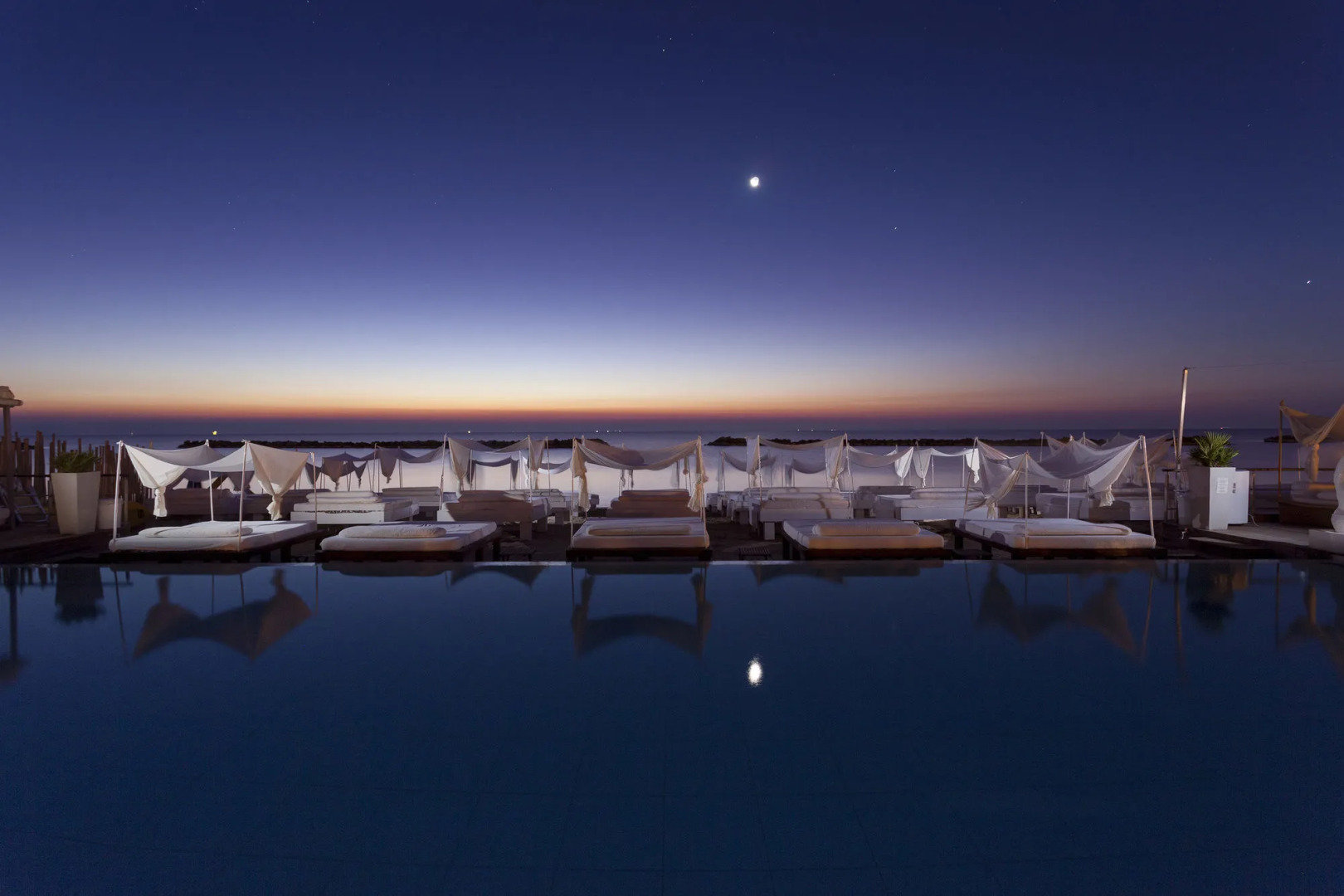 Vistamare Suite Hotel