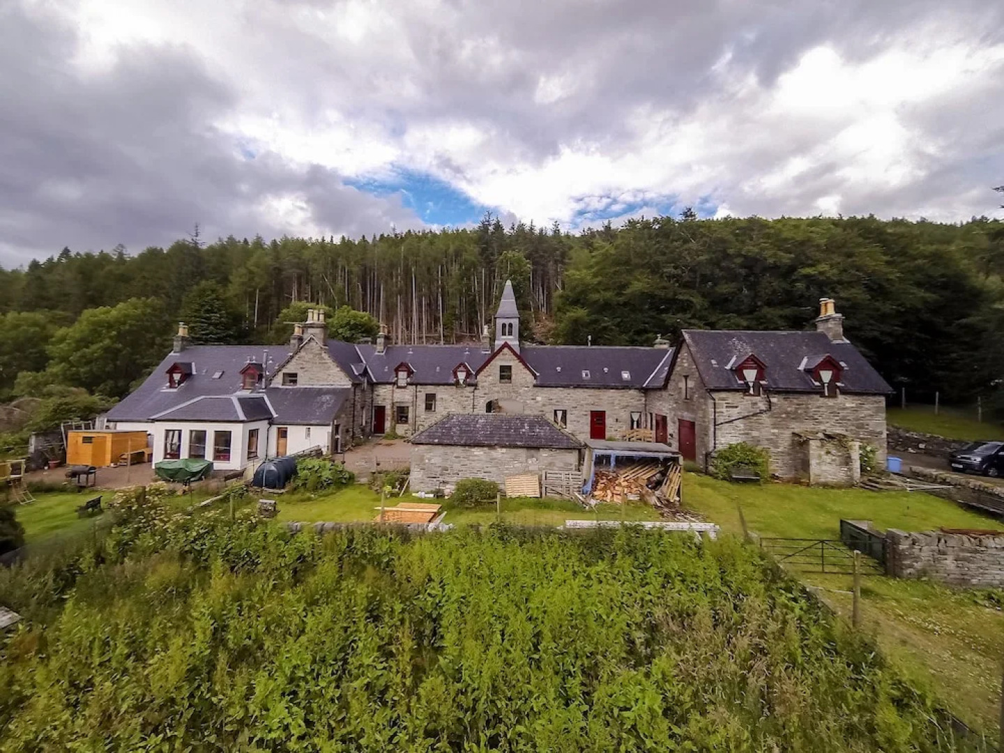 Braemore Square Country House