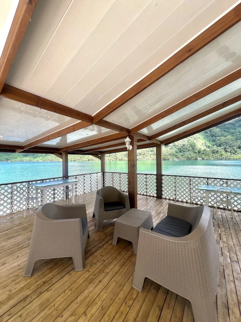 Tiare Faaroa Bay Villa