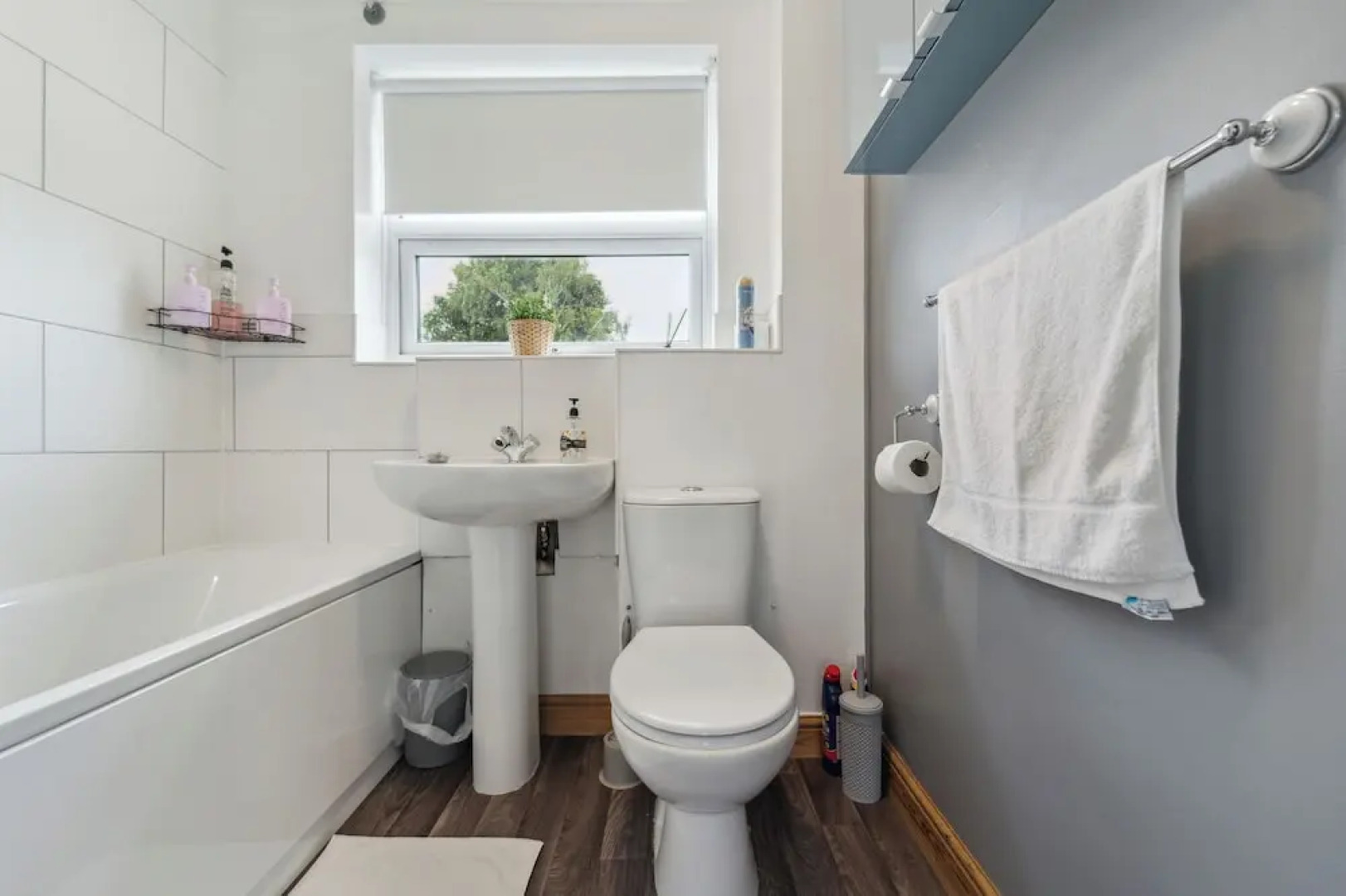 Spacious Home - Sleeps 10 - Free Parking - Pets