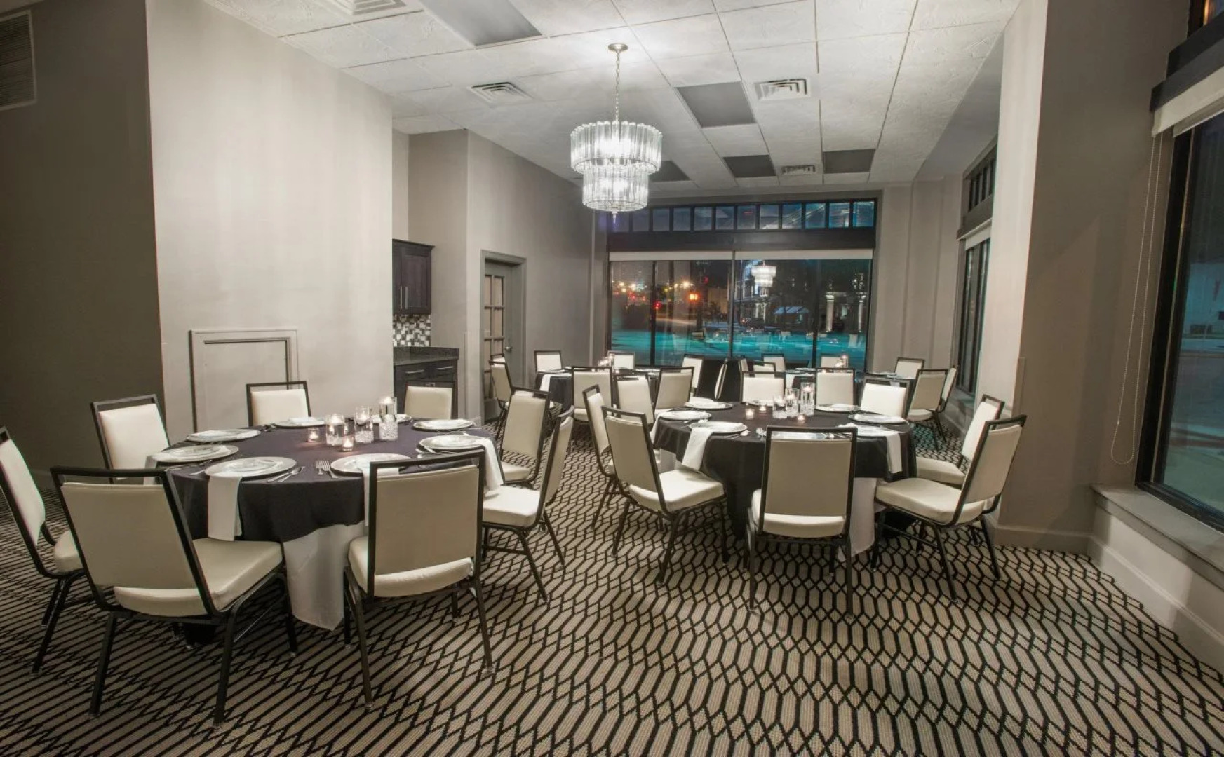 Magnolia Hotel Omaha