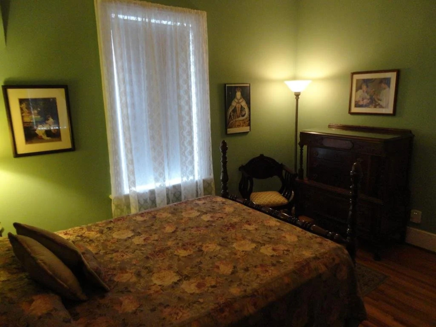 Buckingham House Bed & Breakfast