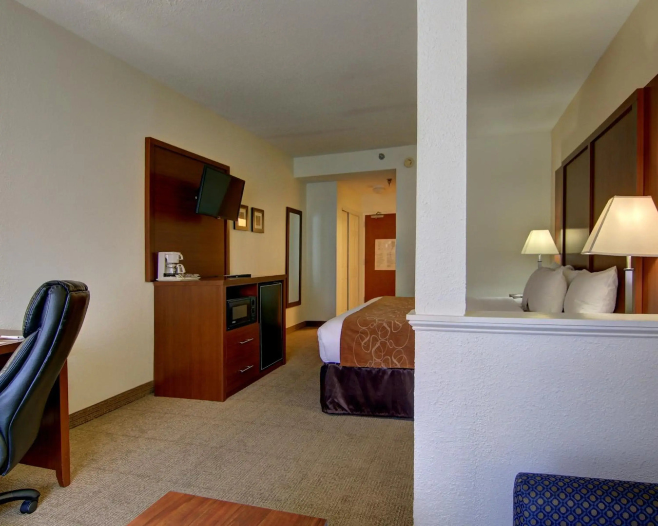 Comfort Suites Cumming-Atlanta near Northside Hospital Forsyth