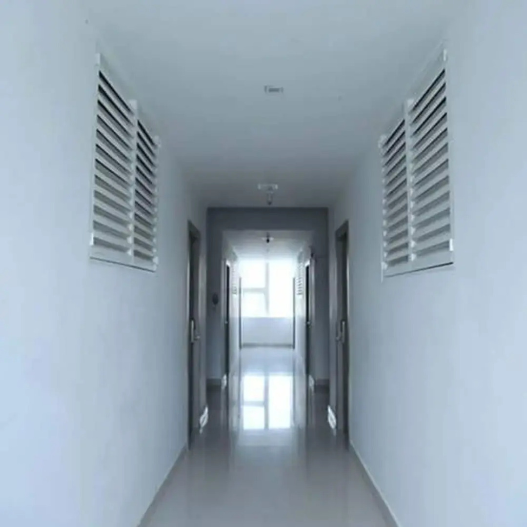 Falcons Nest Lariviera