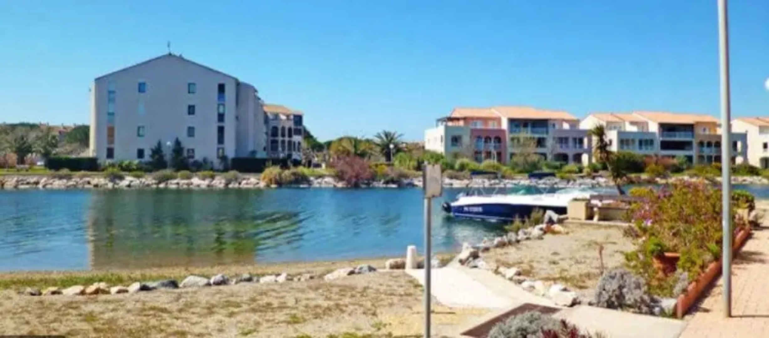 Apartment With one Bedroom in Le Barcarès, With Wonderful Lake View, P