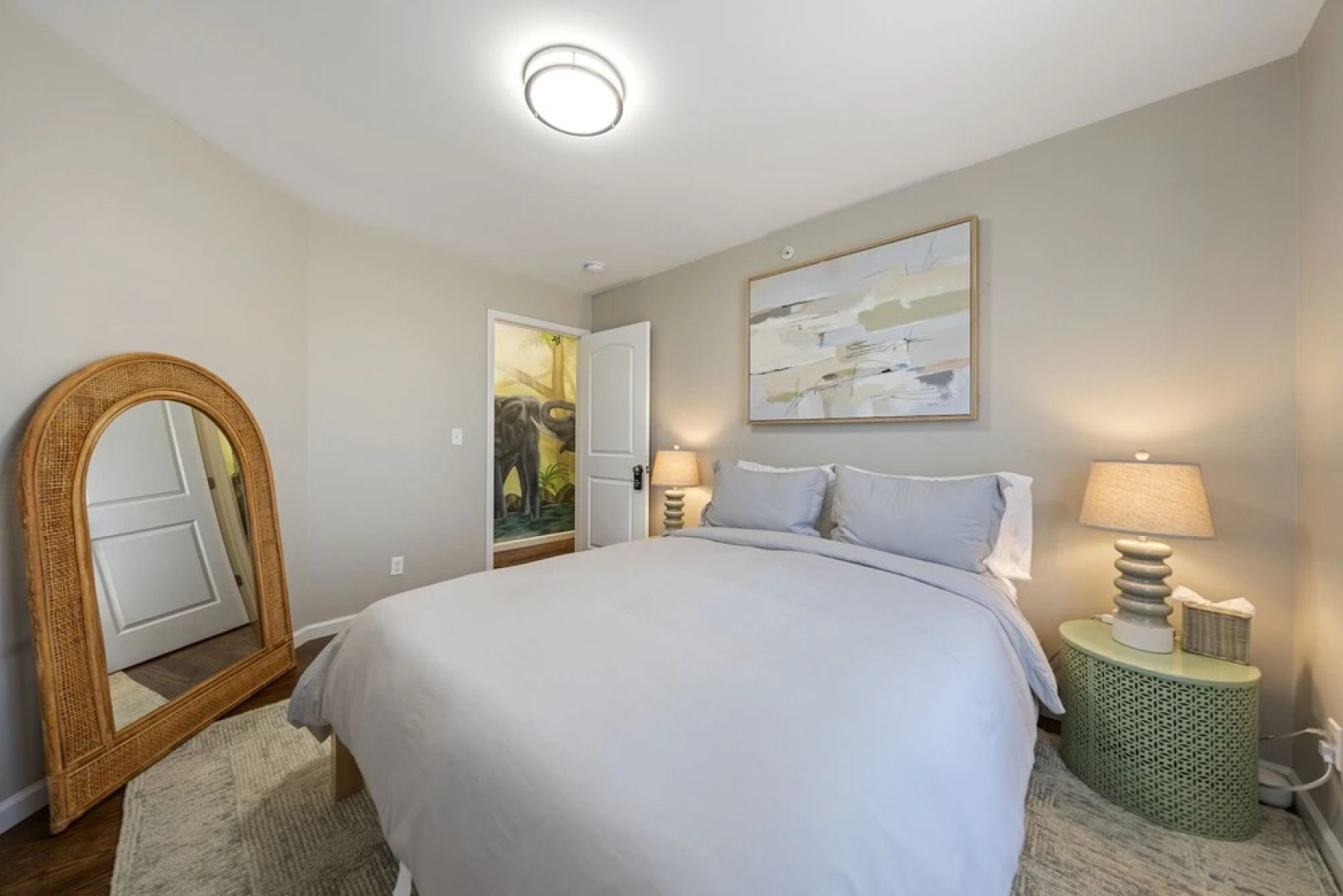 Simon Stays - Thai Oasis