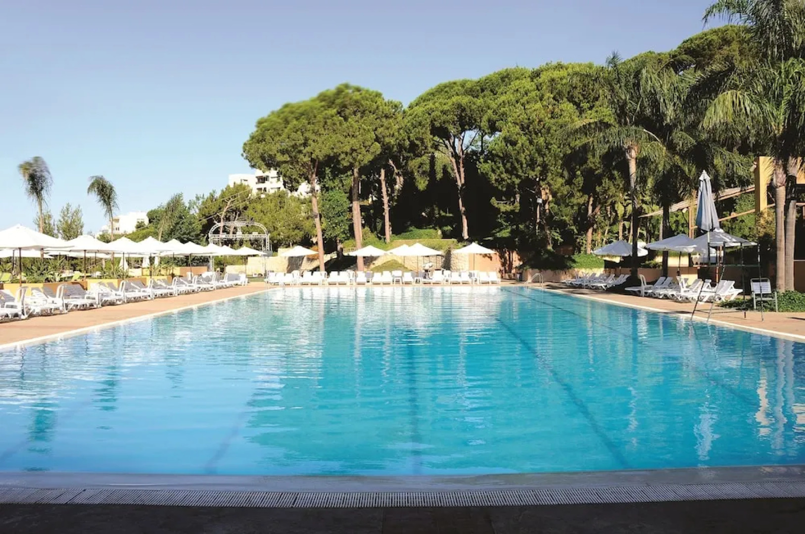 Country Lodge Bsalim