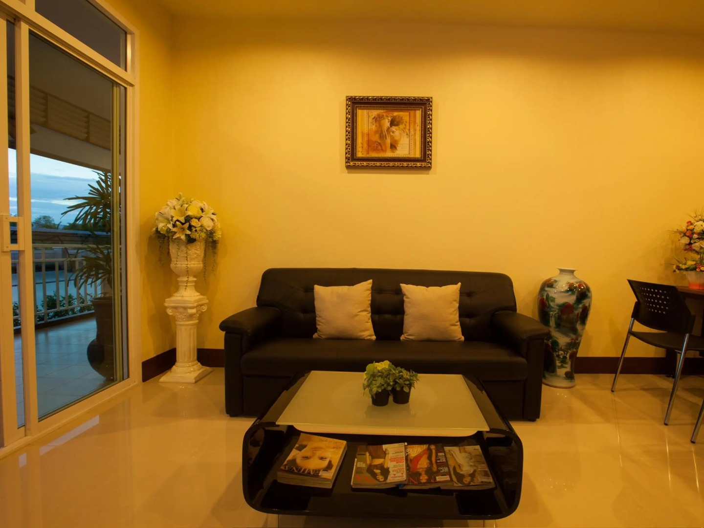 Chiang Kham Grand Villa