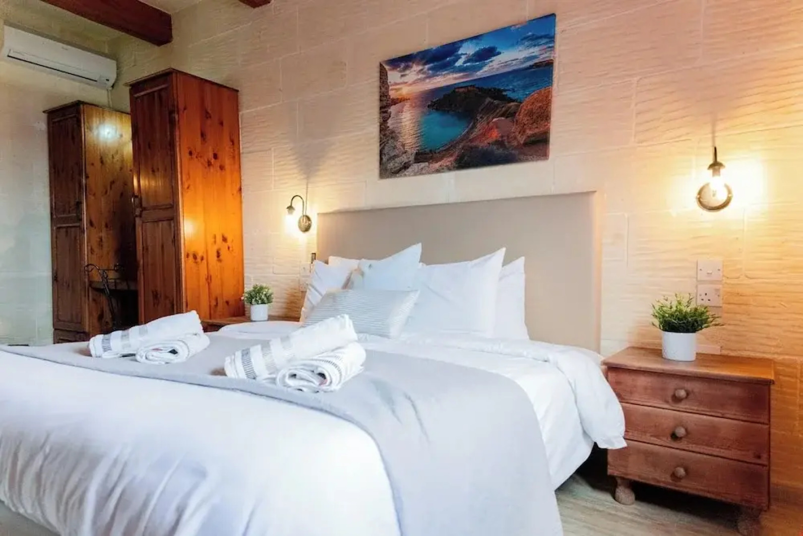 Villa Savona 3 Bedroom Villa With Private Pool