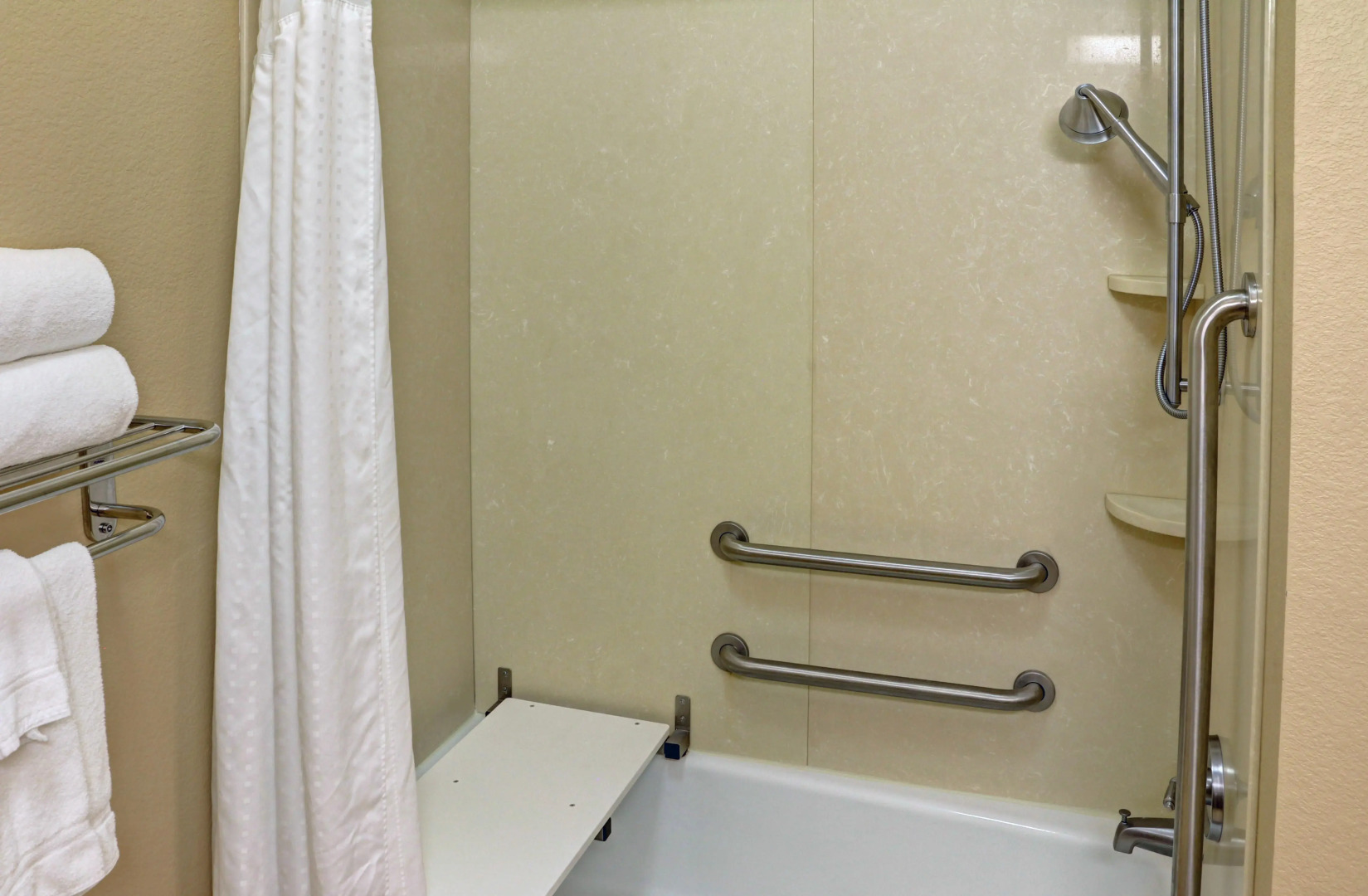 Holiday Inn Express Suites South - Tyler by IHG